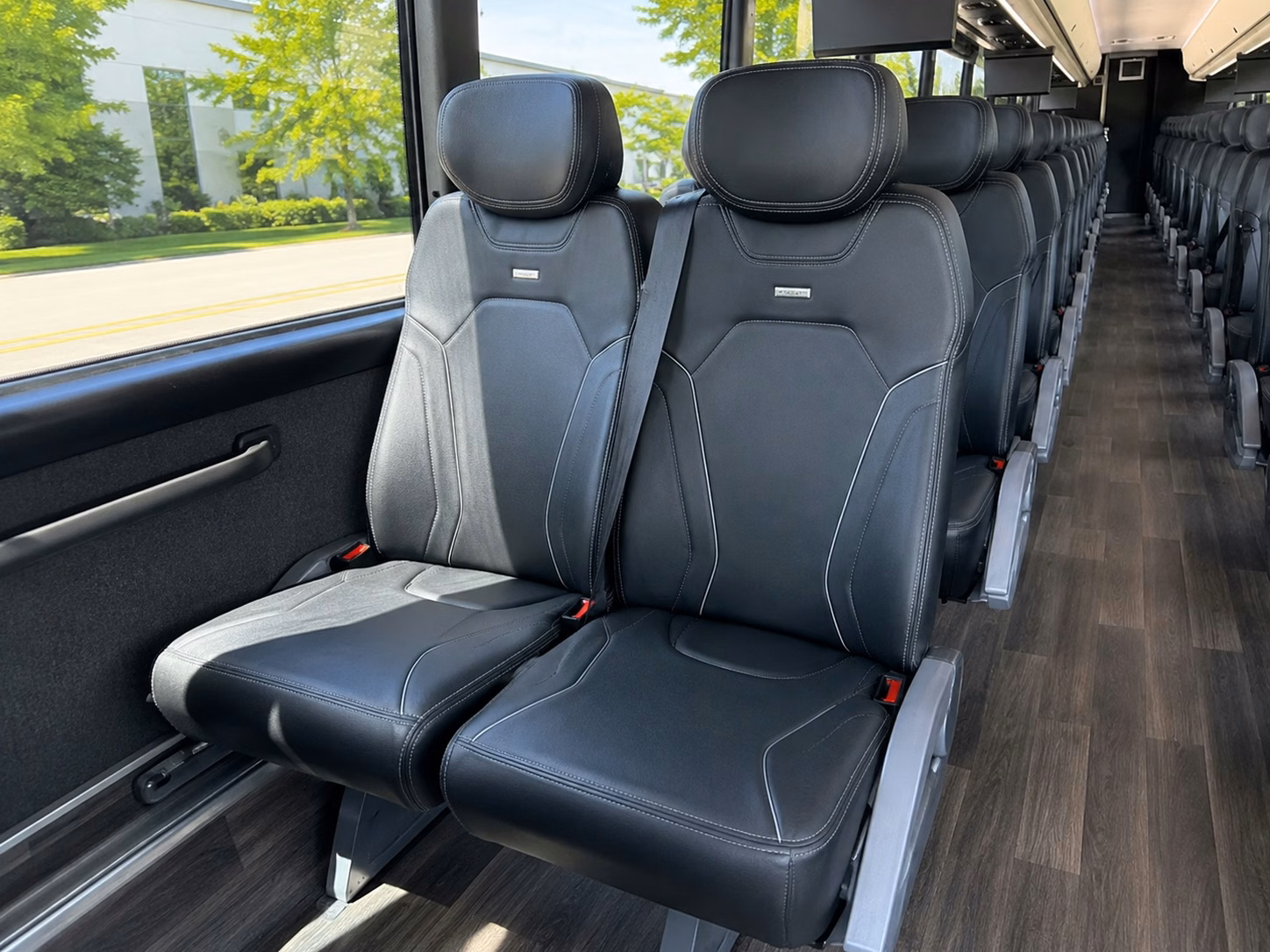 airport shuttle service for wedding guests flying into pdx