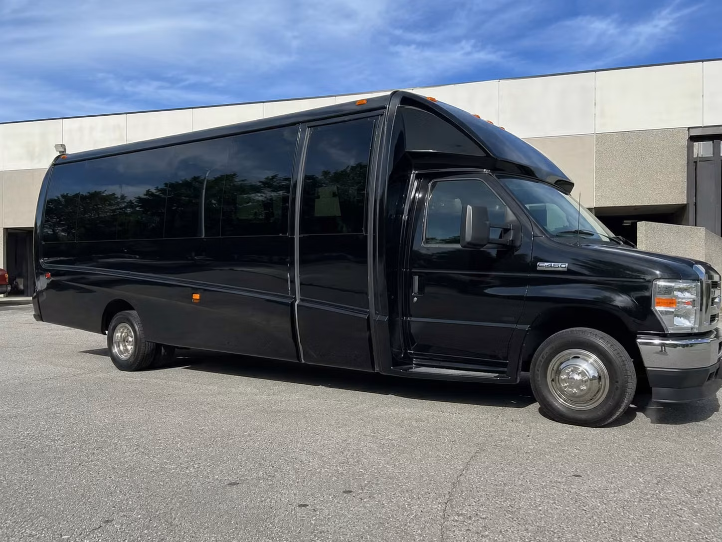 minibus rentals for portland youth group events and outreach programs