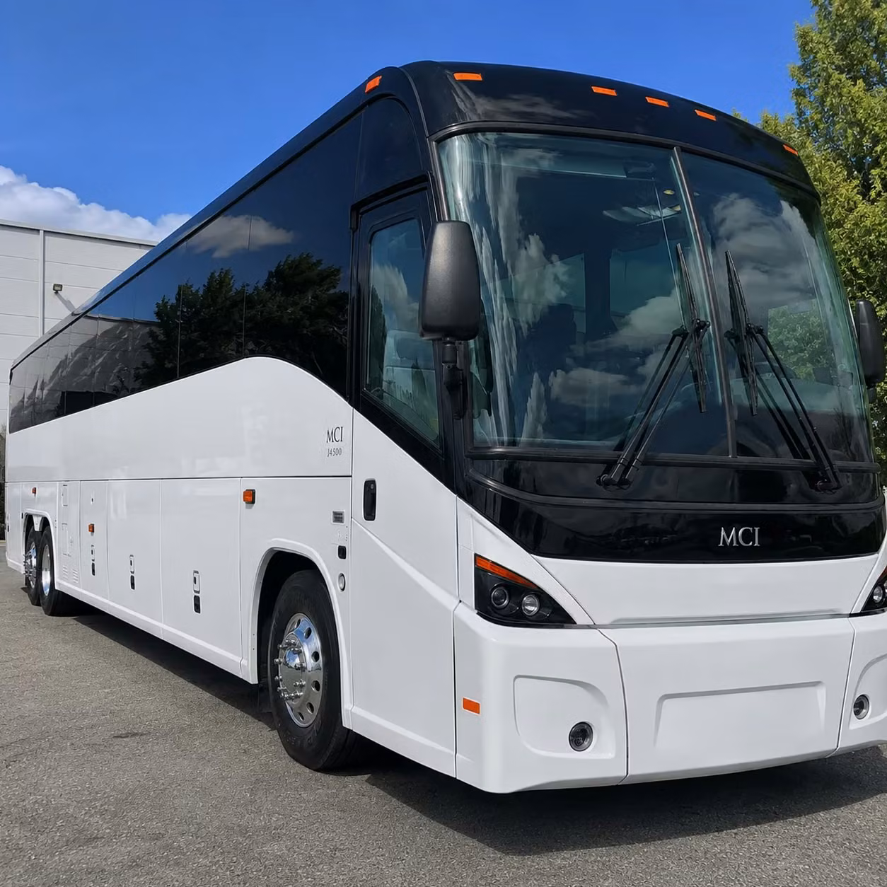 portland employee shuttles that beat the burnside bridge backup every morning